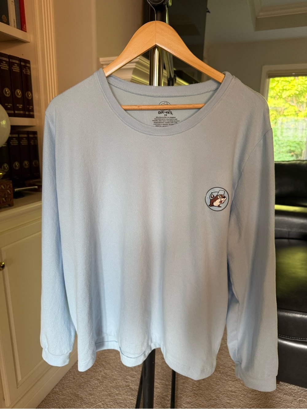 Buc-ee's Light Blue Lounge Top